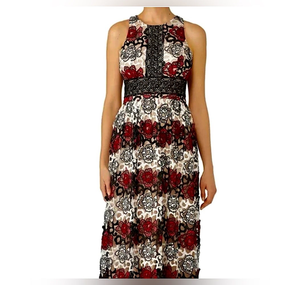 Monique Luhillier Tiered Embroidered Lace
Evening Prom Dress